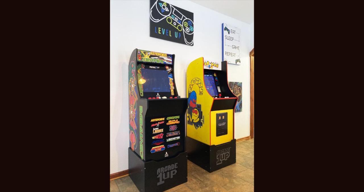 3Bd Cabin Family Fun Arcade Games Fire Pit 5 Min From Lake Fishing Hunting Брокен-Боу Экстерьер фото